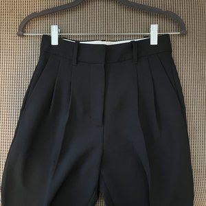 Aritizia Wilfred Carrot Pant in Size 2 Short